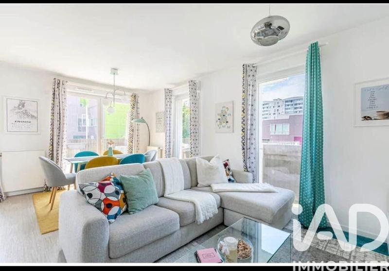 Appartement - 65 m² - 3 pièces