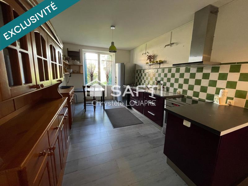 Maison - 307 m² - 9 pièces