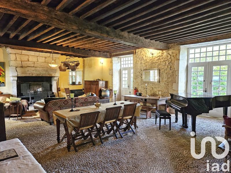 Maison - 365 m² - 7 pièces