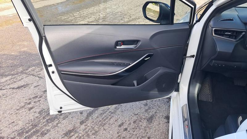 Toyota Corolla XII 1.8 Vvt-i 140 Cvt 98 Gr Sport