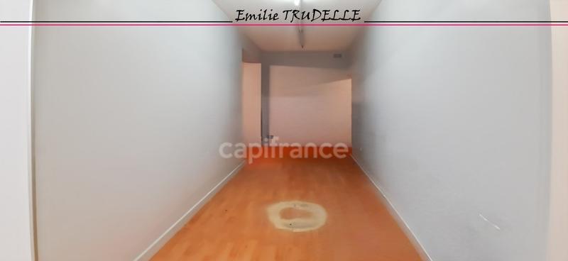 Maison - 222 m² - 8 pièces