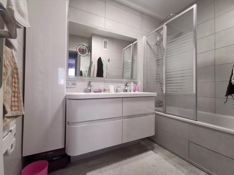 Appartement - 76 m² - 4 pièces