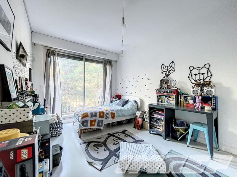 Appartement - 142 m² - 4 pièces