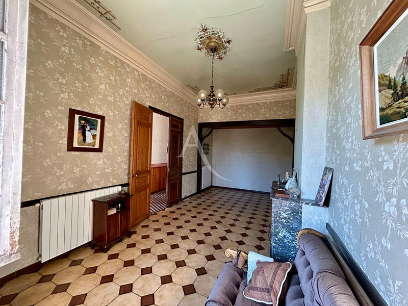 Maison - 177 m² - 5 pièces