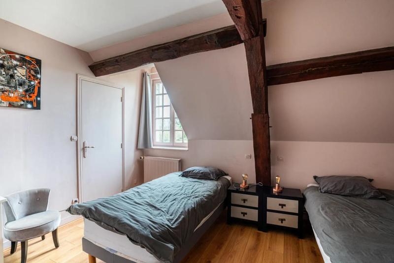 Demeure - 476 m² - 14 pièces