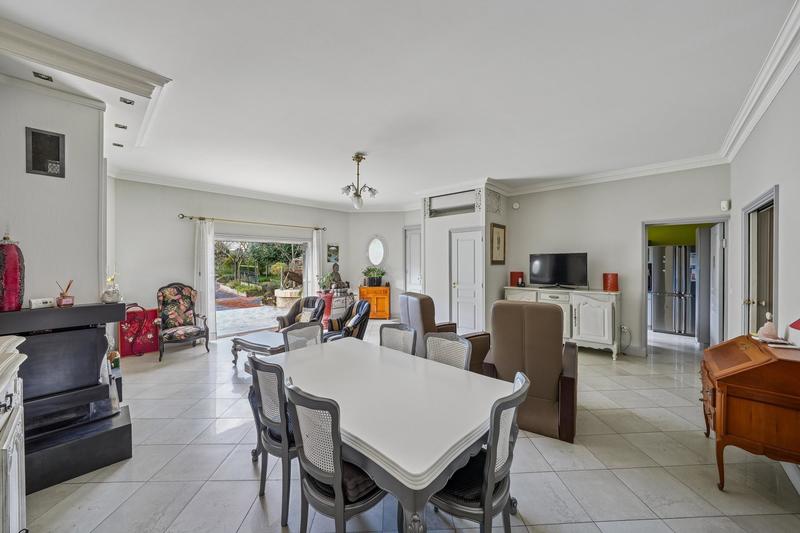 Maison - 156 m² - 6 pièces