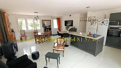 Maison - 90 m² - 7 pièces