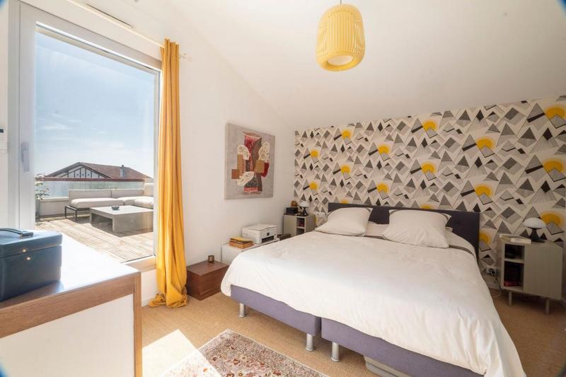 Appartement - 82 m² - 3 pièces