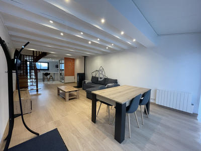 Appartement - 74 m² - 2 pièces