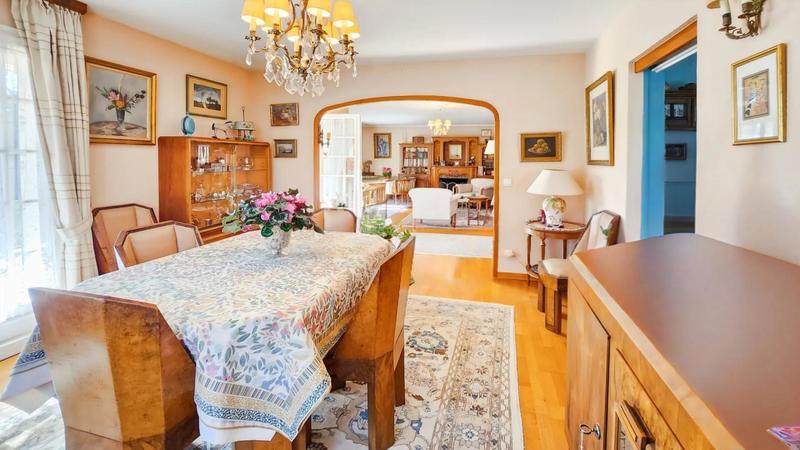 Maison d'architecte - 241 m² - 7 pièces