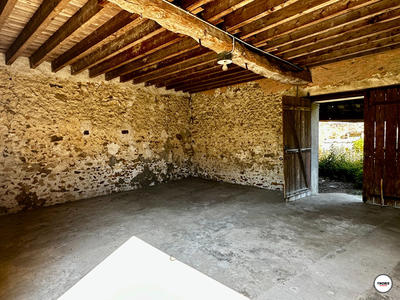 Maison - 216 m² - 8 pièces