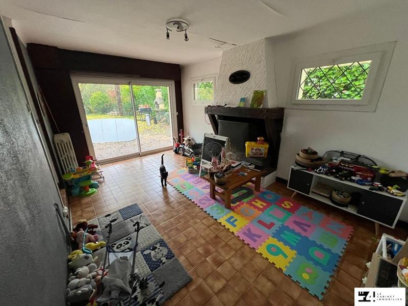 Maison traditionnelle - 153 m² - 5 pièces