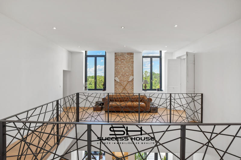 Maison - 293 m² - 7 pièces