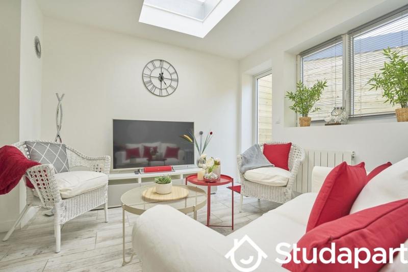 Chambre - 12 m² - 1 pièce