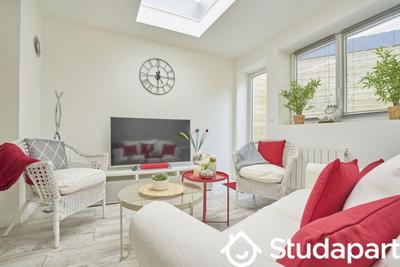 Chambre - 12 m² - 1 pièce