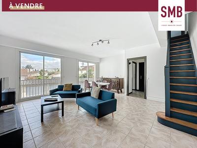 Appartement - 99 m² - 5 pièces