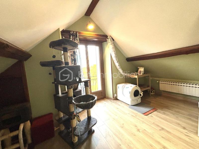 Propriété - 230 m² - 7 pièces