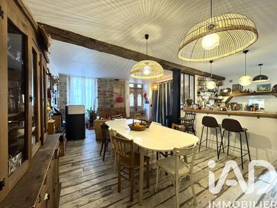 Maison - 180 m² - 7 pièces