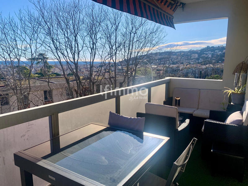 Appartement - 72 m² - 3 pièces