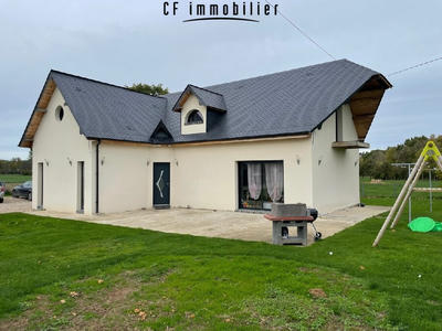 Maison - 137 m² - 5 pièces