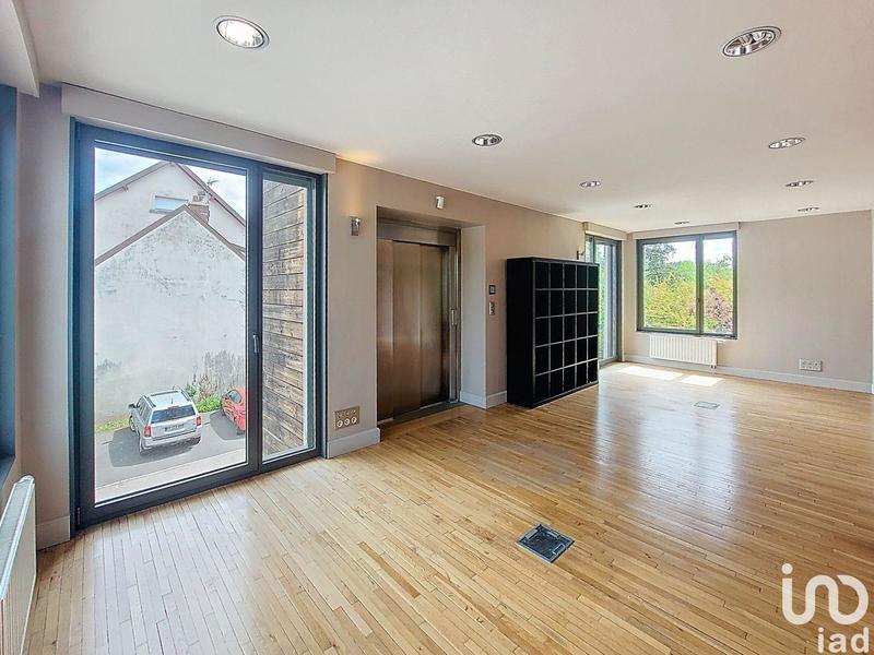 Local commercial - 204 m² - 10 pièces