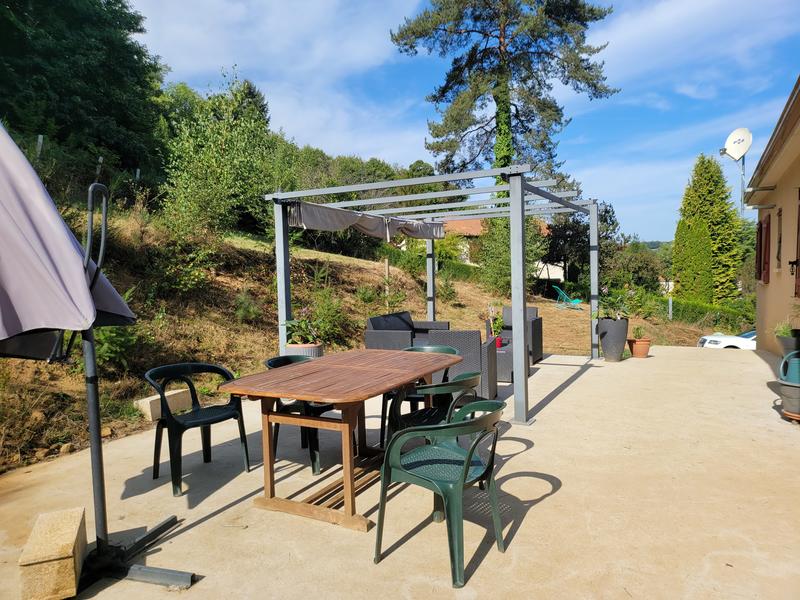 Maison - 99 m² - 5 pièces