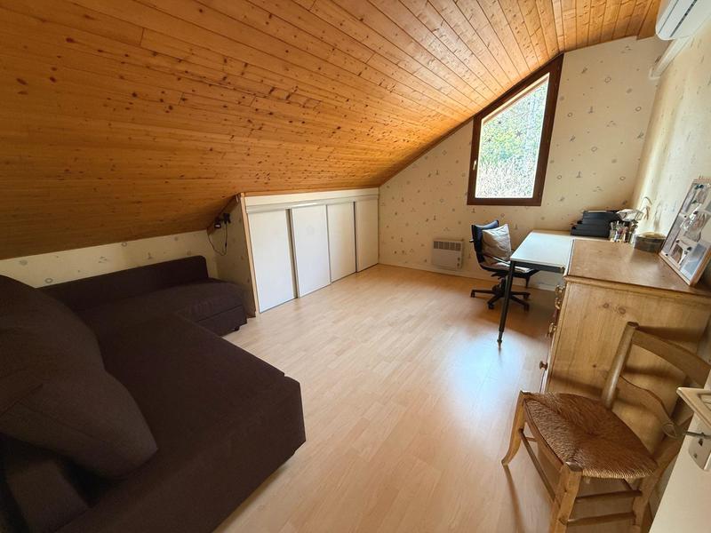 Maison - 157 m² - 7 pièces