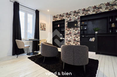 Immeuble - 218 m² - 10 pièces