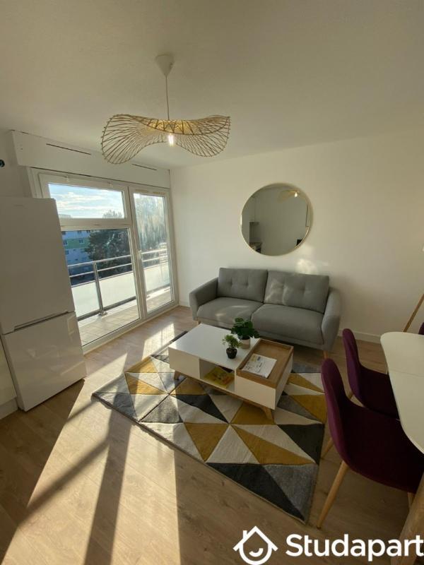 Chambre - 11 m² - 1 pièce