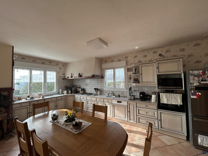 Maison - 187 m² - 6 pièces