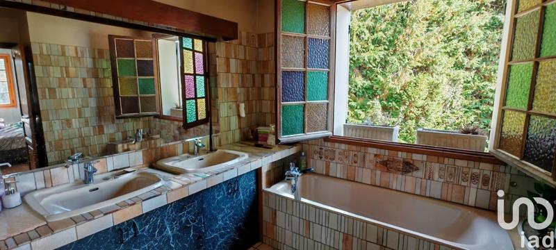 Maison - 287 m² - 12 pièces