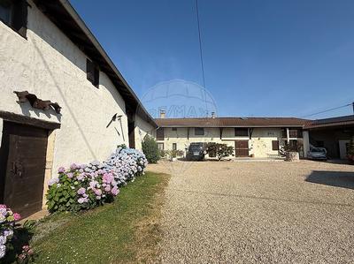 Maison - 270 m² - 7 pièces