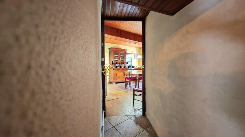 Demeure - 256 m² - 13 pièces