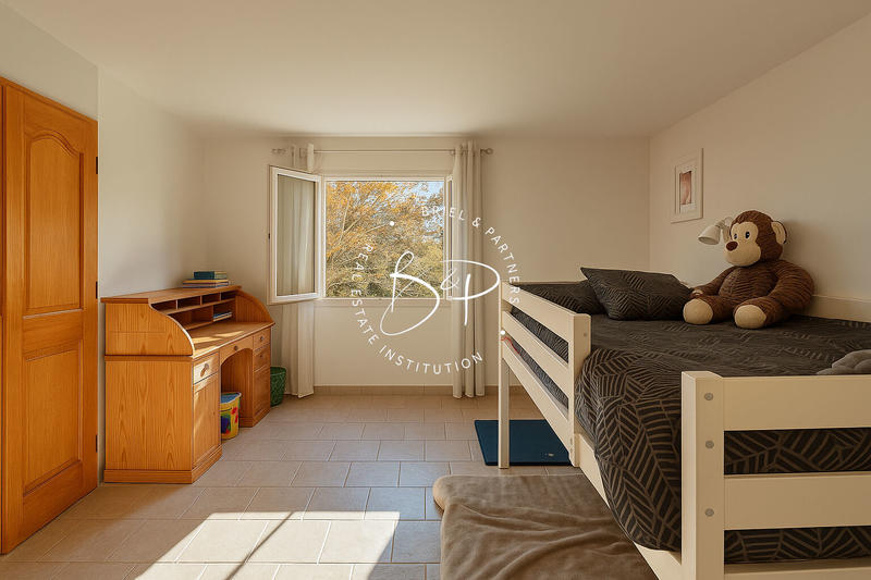 Maison - 143 m² - 5 pièces