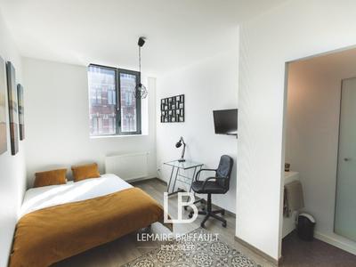 Loft - 117 m² - 6 pièces