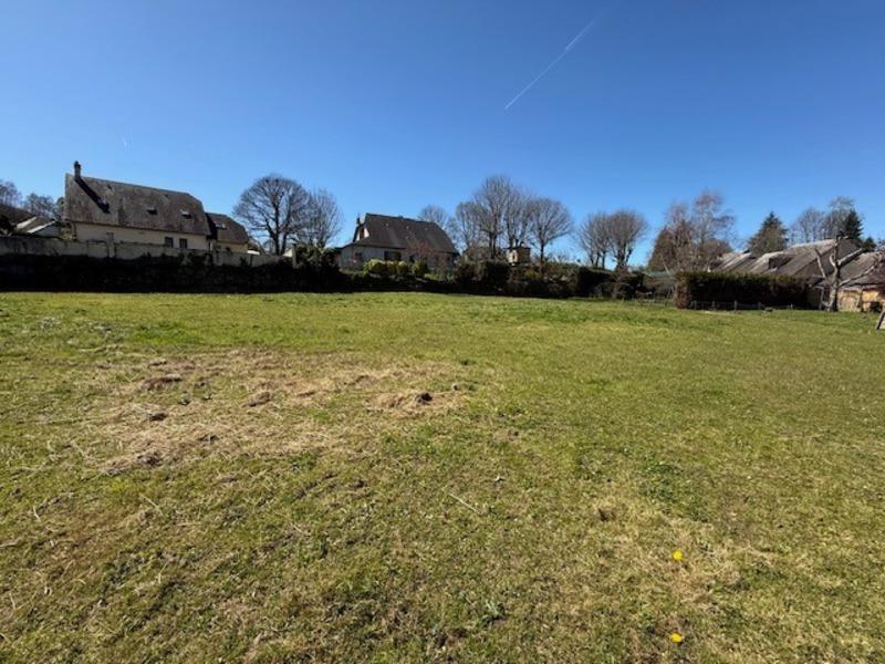 Terrain constructible - 2 280 m²