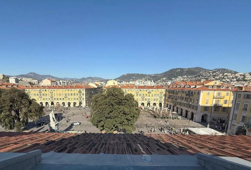 Remise - 17 m² - 1 pièce