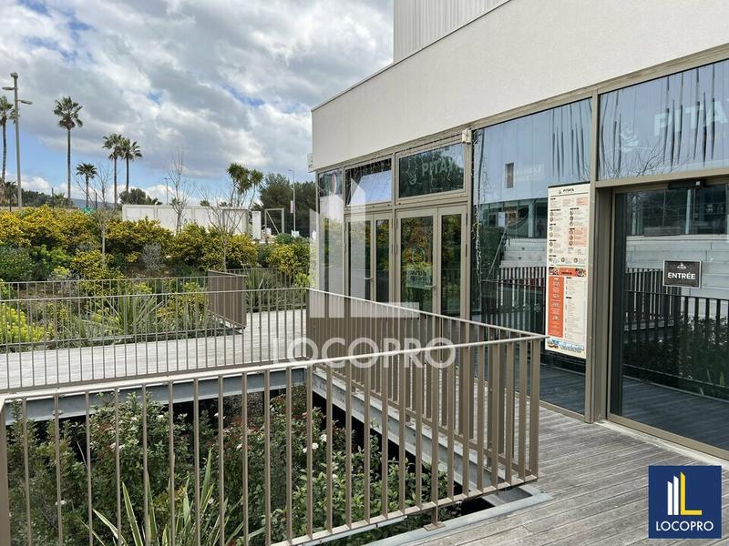 Local commercial - 139 m²