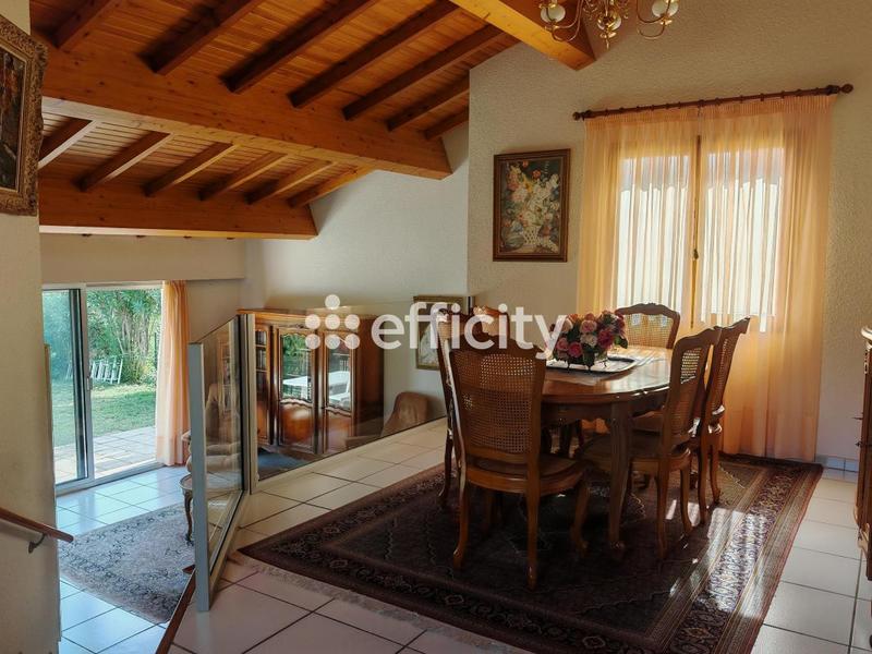 Maison - 135 m² - 5 pièces