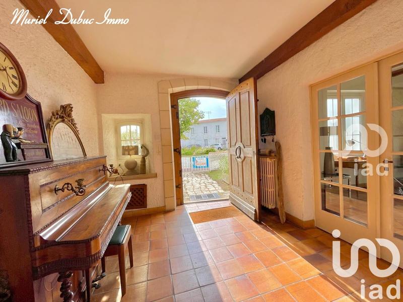 Maison - 245 m² - 12 pièces