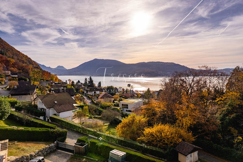 Villa - 235 m² - 8 pièces