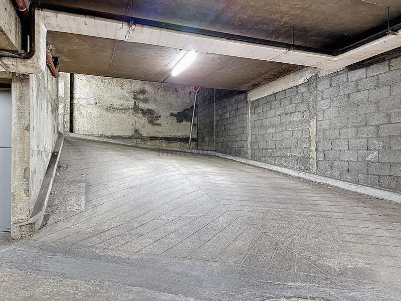 Parking / Garage - 16 m²