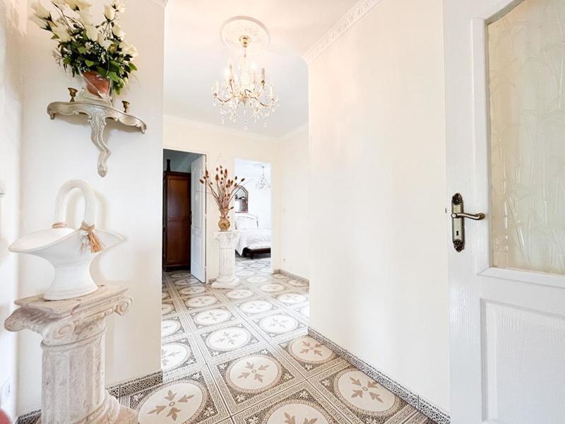 Maison - 191 m² - 8 pièces