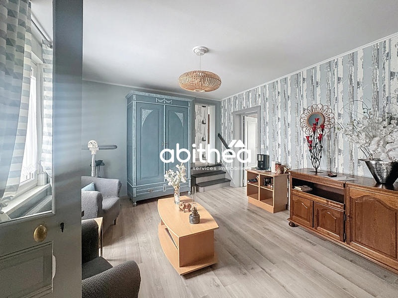 Maison - 183 m² - 8 pièces