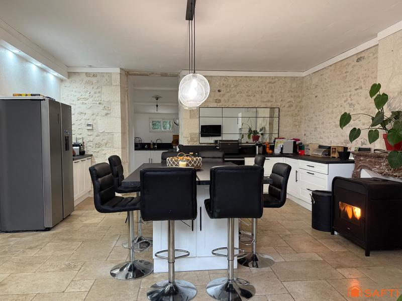 Maison - 197 m² - 7 pièces