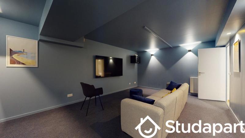 Chambre - 9 m² - 1 pièce