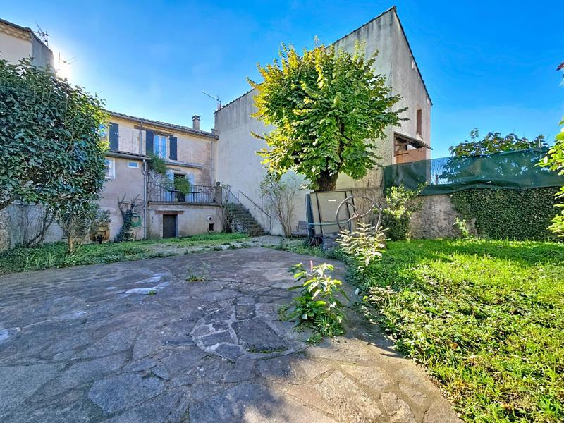 Maison de village - 169 m² - 7 pièces
