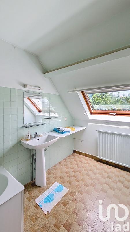 Maison - 212 m² - 8 pièces