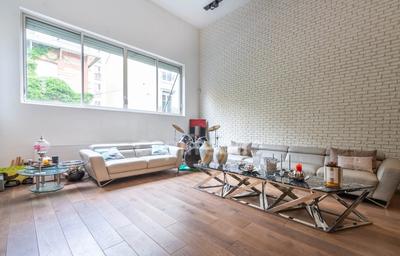 Maison - 180 m² - 6 pièces