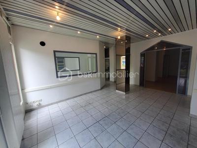 Bureau - 116 m² - 6 pièces